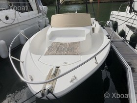 Bénéteau Boats Ombrine 700