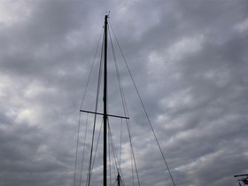 1981 Beryll 30