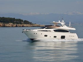 2013 Ferretti Yachts 800