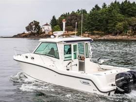 2014 Boston Whaler Boats 315 Conquest