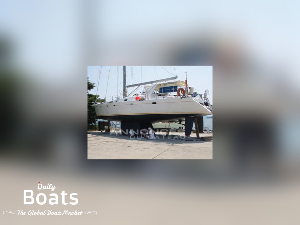 2002 Post Yachts