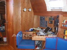 Kupiti 2002 Post Yachts