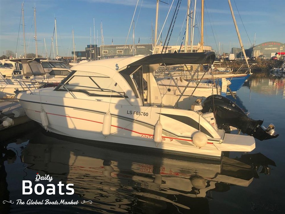 2019 Bénéteau Boats Antares 7