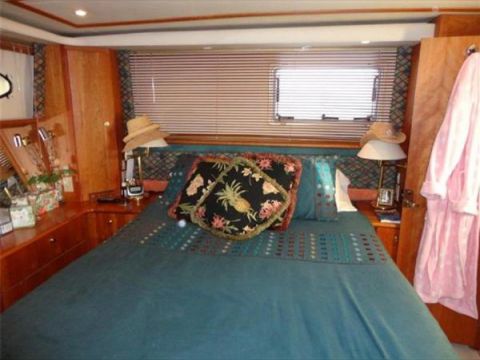 1999 Silverton 453 на продажу