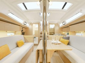 2021 Dufour 360