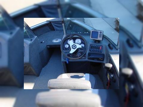2010 Lund 1750 in vendita