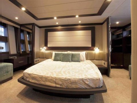 2008 Azimut 86S