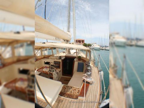 sailing yachts for sale in the caribbean