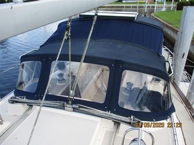 Island Packet Yachts 370