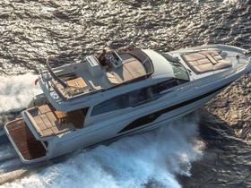 2022 Prestige Yachts 590 à vendre