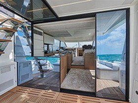 2021 Prestige Yachts 590