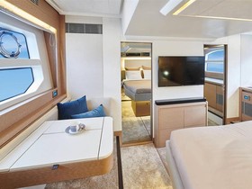 Prestige Yachts 590