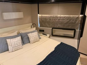 2018 Azimut Yachts Flybridge