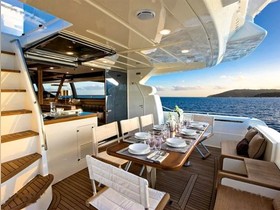 2009 Ferretti Yachts 631