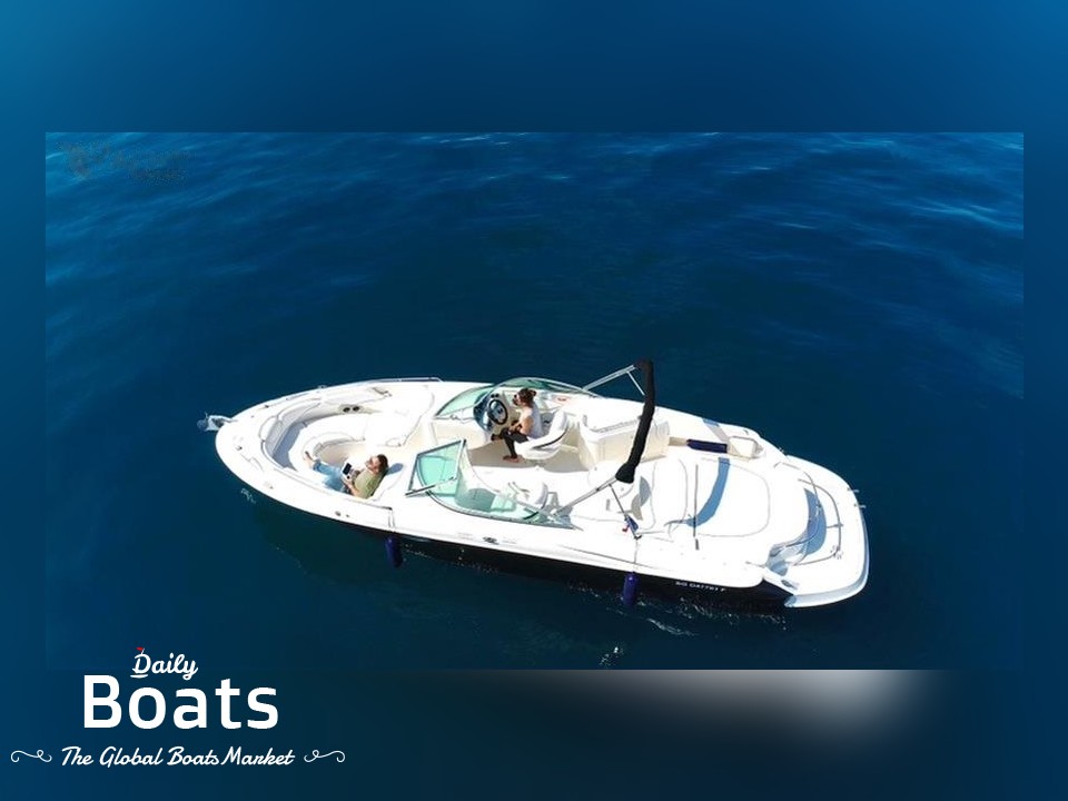 Innenbords motorbåtene – den ultimate guiden!