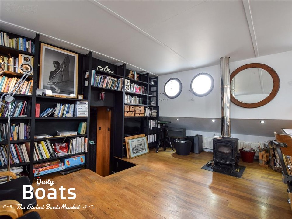 1961 Houseboat Medway Coaster 28M for sale. View price, photos and Buy