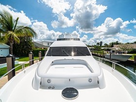 Buy 2009 Lazzara Yachts 84
