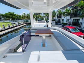 2016 Ferretti Yachts 550