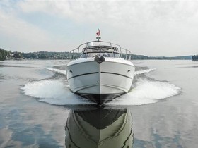 2002 Cruisers Yachts 5370 à vendre