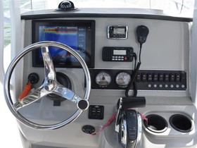 2014 Boston Whaler Boats 240 Dauntless
