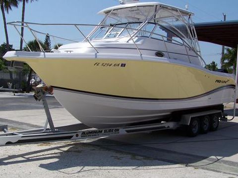 2005 Pro Line 32 Express