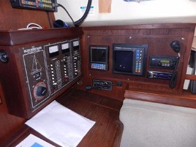 1989 Island Packet Yachts 27