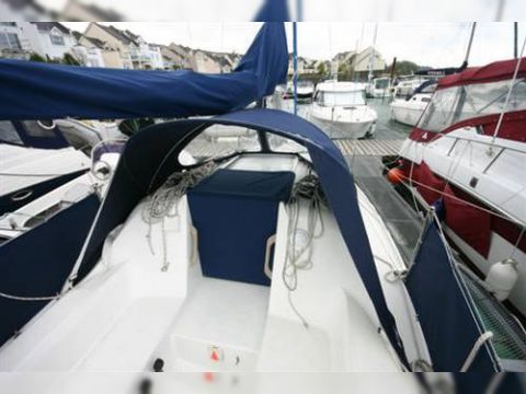 Kupiti 2009 Hunter 245
