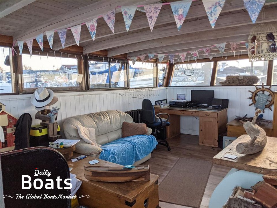 1958 Houseboat Thames Lighter 26M for sale. View price, photos and Buy