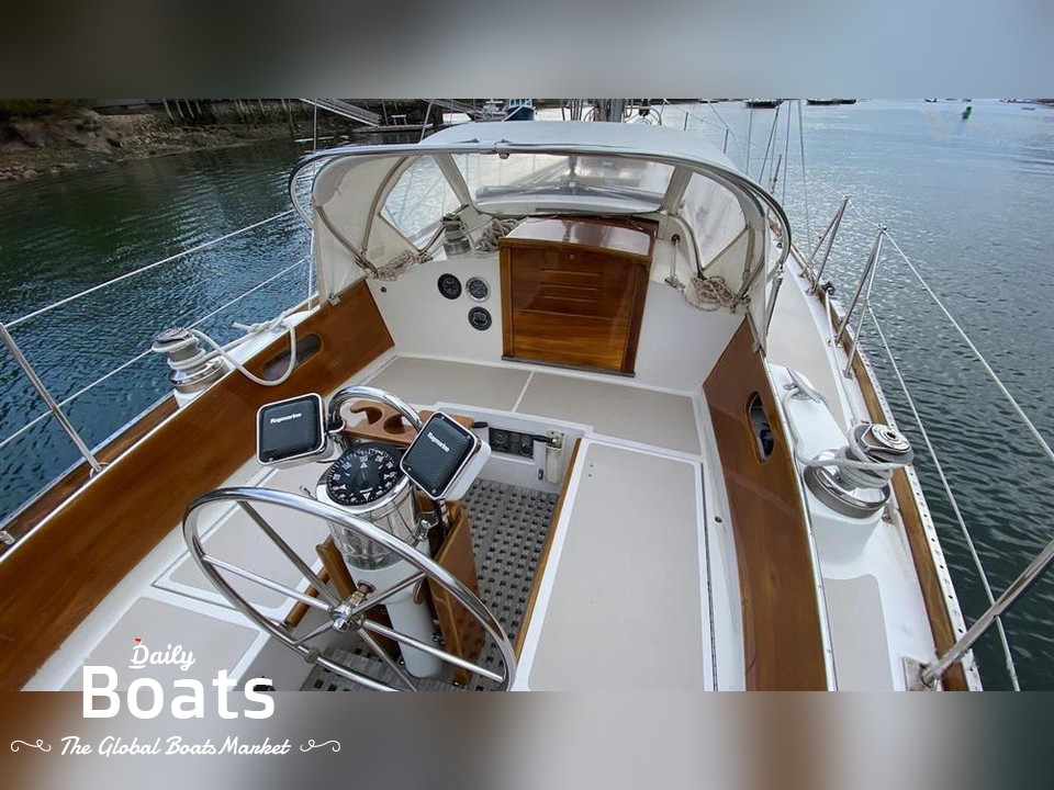 1982 Hinckley Bermuda 40 for sale. View price, photos and Buy 1982