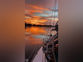 Buy 1985 Herreshoff 31