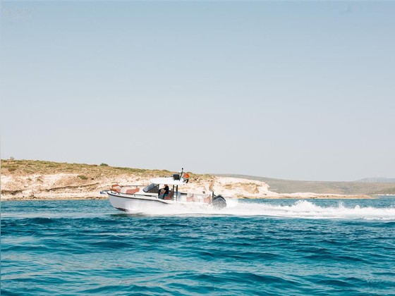 Dromeas Yachts D28 WA
