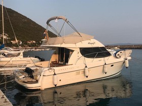 Prestige Yachts 32