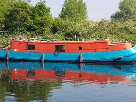 Houseboat Dutch Barge