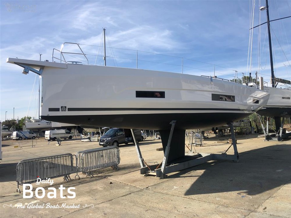 2021 Dufour 470