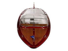 2022 Boesch 750 Portofino De Luxe