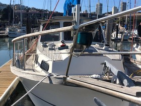1984 Nauticat Yachts 33