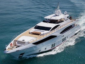 Kupiti 2022 Majesty Yachts 122