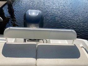 2010 Century Boats 2200 Center Console