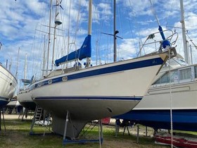 Hallberg Rassy 42E