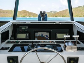 1999 Broward Yachts Cockpit Motor