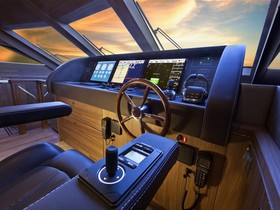 Kjøpe 2022 Van der Valk Flybridge 23M