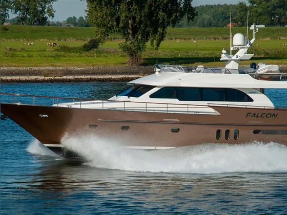 Van der Valk Flybridge 20m