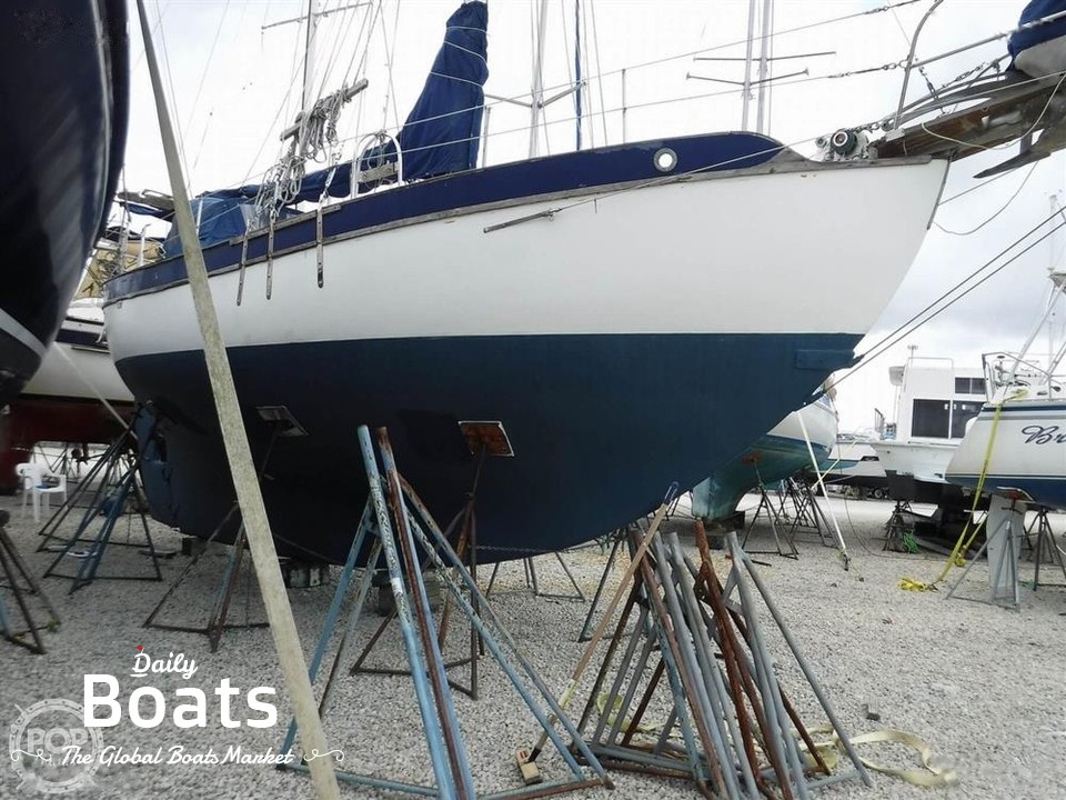 1974 Westsail 32 for sale. View price, photos and Buy 1974 Westsail 32