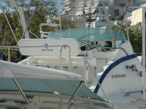 Bertram 31 Flybridge