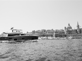 Azimut Yachts Magellano 66