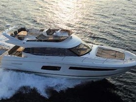 Prestige Yachts 560