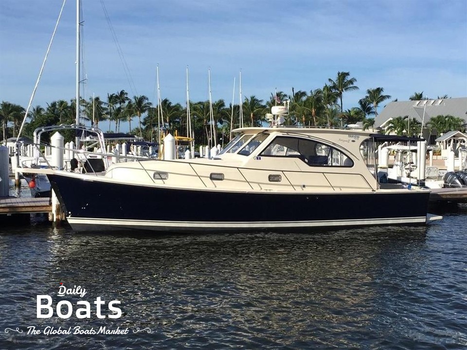 2005 Mainship 34 Pilot Rum Runner Sedan for sale. View price, photos