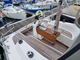 2015 Bavaria Yachts 33 Cruiser za prodaju