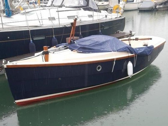 Cornish Crabbers Clam 19