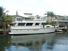 1987 Hatteras Yachts Flush Deck Flybridge Motor